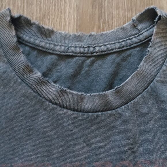 Thrashed Guns & Roses Rock Band TShirt  Adult Small Grey Sunfaded Stained Holes - Picture 5 of 9